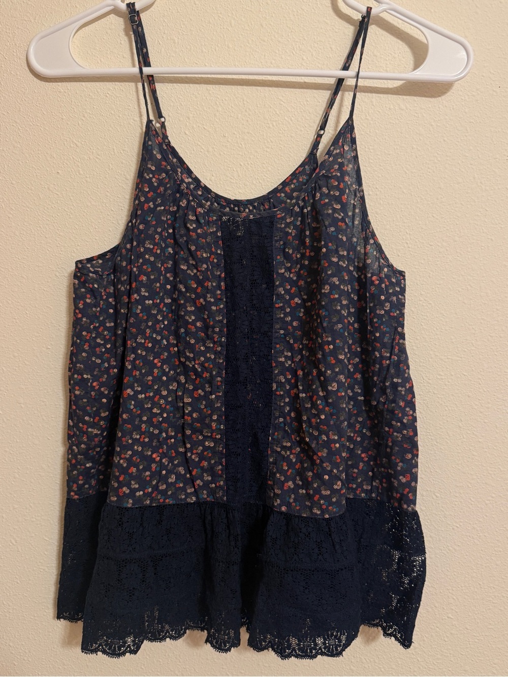 Aerie Womens Vintage Y2K Floral Lace Babydoll Cami Top Size M Navy Blue Boho